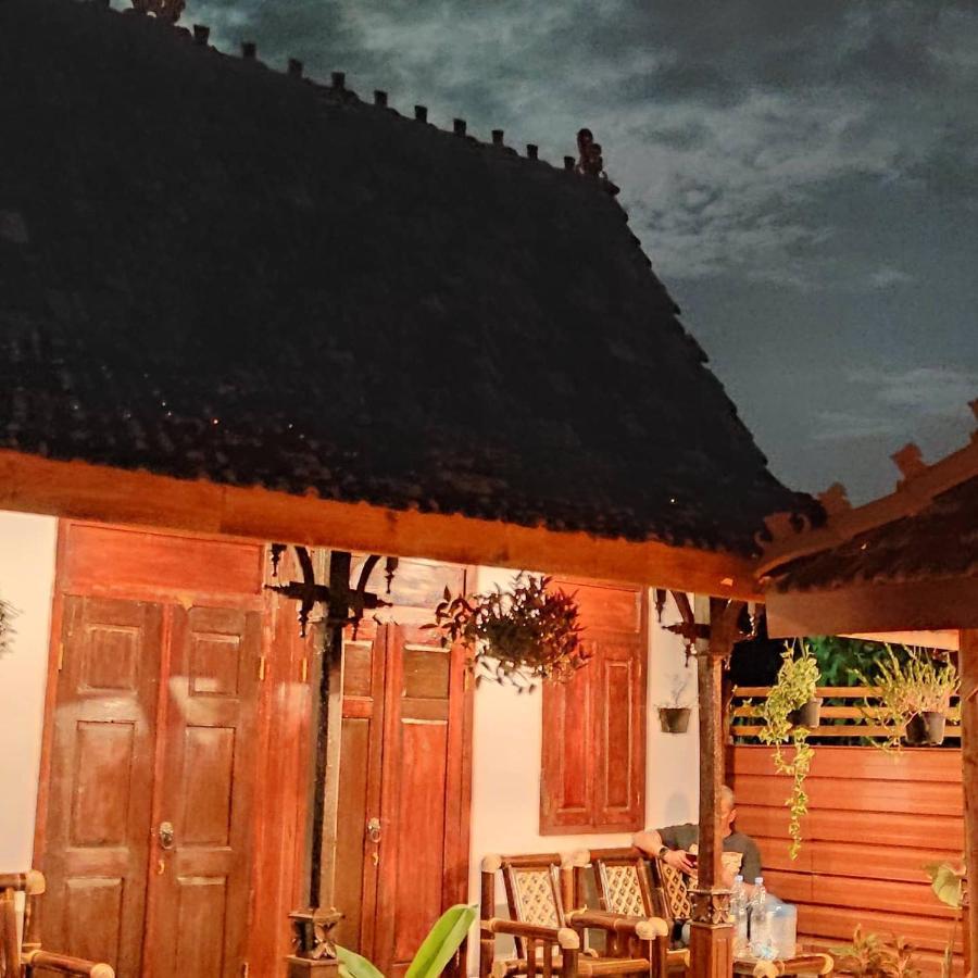 ホテル Omah Kampong スレマン エクステリア 写真
